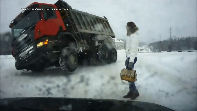 Der Wahnsinn des Lebens: Spielfilm aus russischen Dash-Cam-Videos 