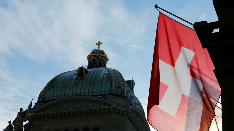 Schweiz: Rechtsnationale SVP will Referendum gegen Immigration [Video]