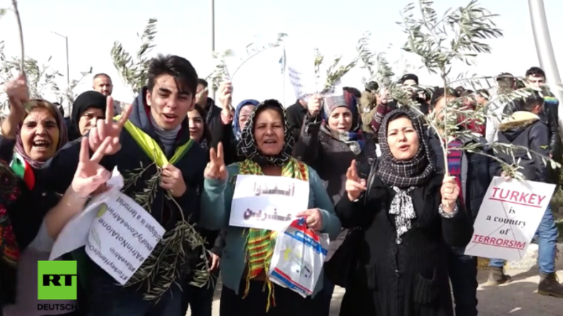 Irakische Kurden protestieren für Afrin: "Wir brauchen mehr Waffen aus den USA!"