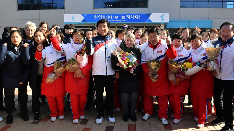 Teambildung: Nordkoreanische Eishockey-Spielerinnen in Südkorea eingetroffen 