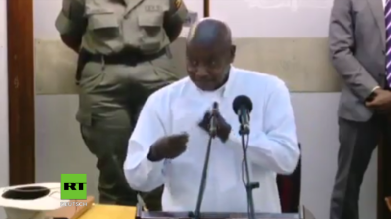 "Weil er offen zu Afrikanern spricht" - Ugandas Präsident liebt Trump für "Drecksloch"-Aussage