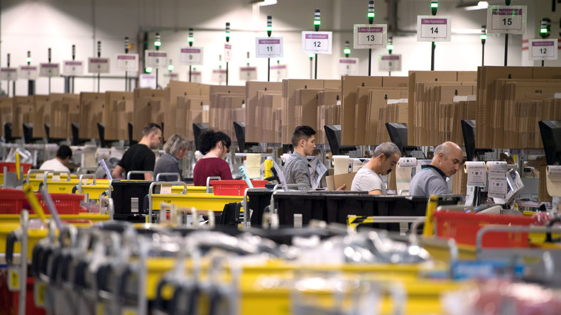 Amazon patentiert Armband, das Handbewegungen der Warenlager-Arbeiter kontrolliert
