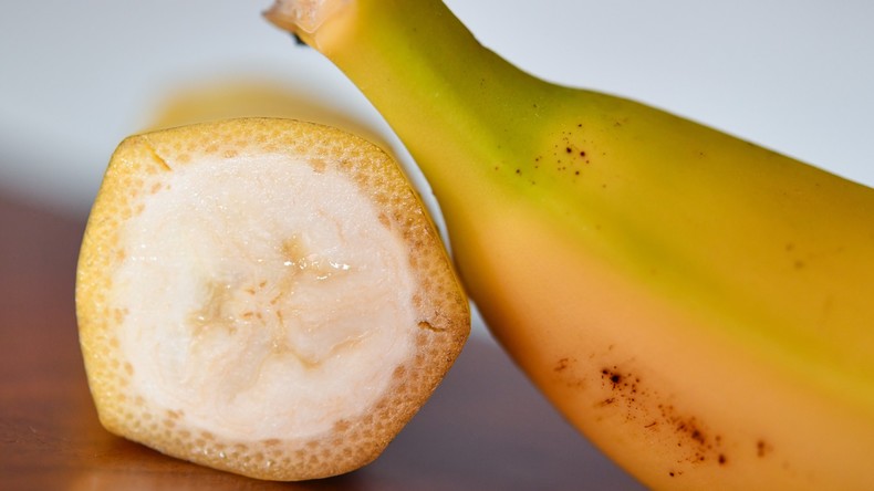 Krummes Obst für Faule: Japaner entwickeln Bananensorte mit essbarer Schale 