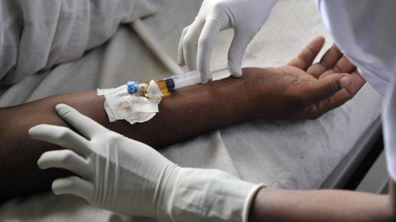 Mindestens 33 Patienten in Indien vom Amateur-Arzt mit HIV infiziert