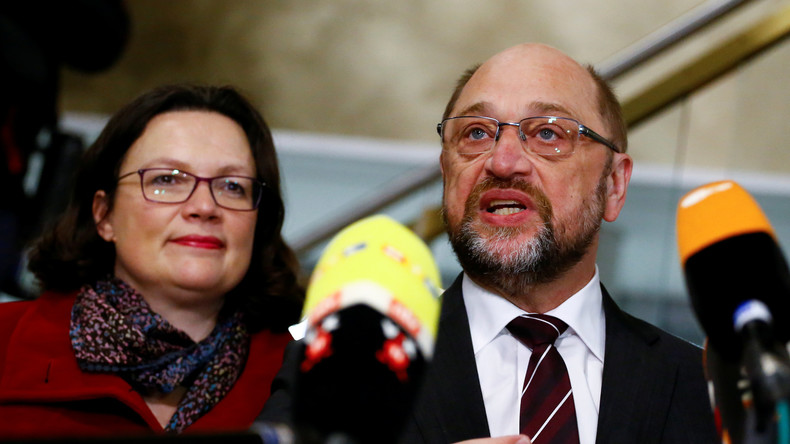 Live: Nach Einigung auf GroKo - Schulz und Nahles veranstalten Pressekonferenz in Berlin