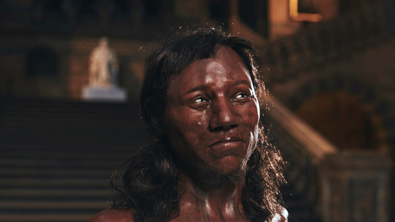 DNA des "ersten modernen Briten" entziffert - er war dunkelhäutig und blauäugig
