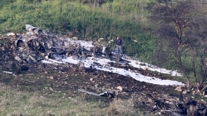 Israelisches Kampfflugzeug F-16 durch syrische Flugabwehr abgeschossen 