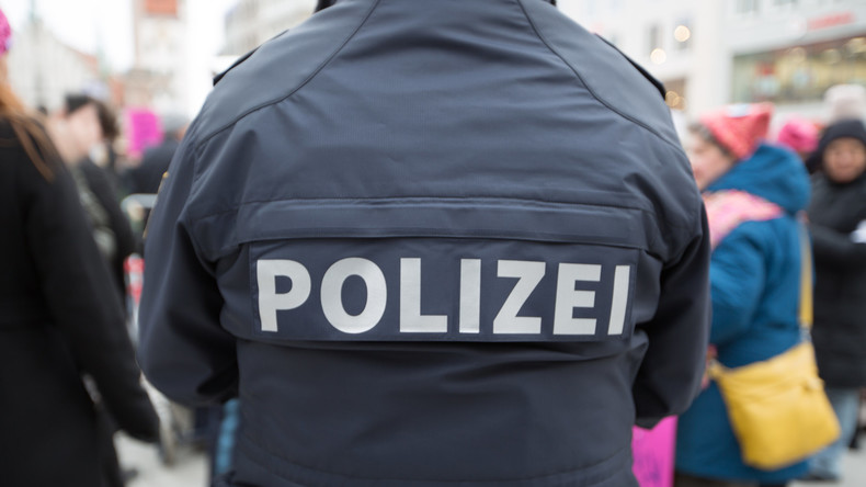 Polizist vor Kölner Straßenbahn geschubst und getötet 