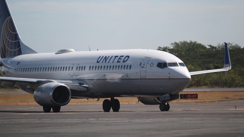 United-Airlines-Maschine verliert Triebwerksabdeckung über dem Pazifik