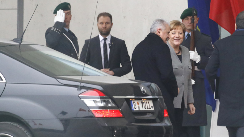 LIVE: Merkel und Yildirim geben gemeinsame Pressekonferenz in Berlin