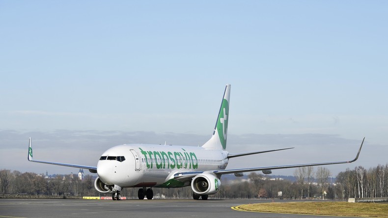Das stinkt zum Himmel: Flugzeug musste wegen Passagiers mit Blähungen notlanden