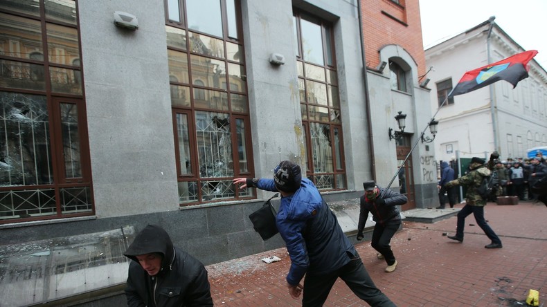 Russisches Außenministerium: Washington inspirierte Angriffe auf russisches Kulturzentrum in Kiew 