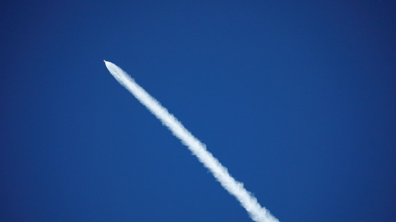 SpaceX-Trägerrakete mit spanischem Militärsatelliten ins Weltall gestartet – Raketen-Spitze verloren