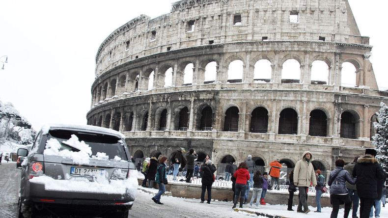 Rom in Weiß: Schneefall legt Leben in italienischer Hauptstadt lahm