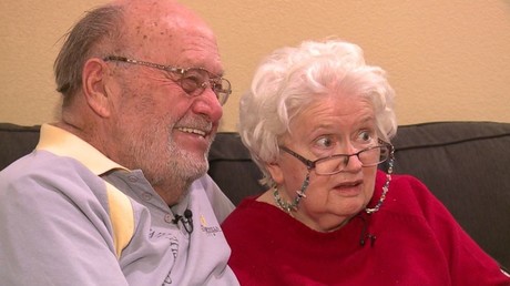 Süße Tradition: US-Amerikaner schenkt Ehefrau 39 Jahre lang das gleiche Valentinstag-Geschenk