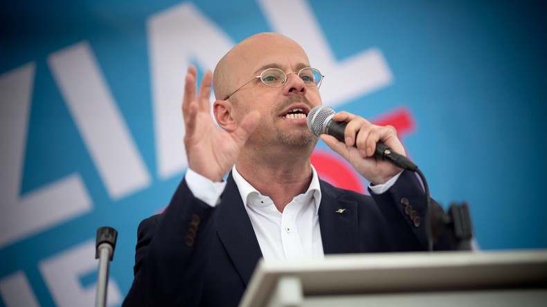Medienbericht: Brandenburgischer AfD-Chef besuchte verfassungswidrige Organisation