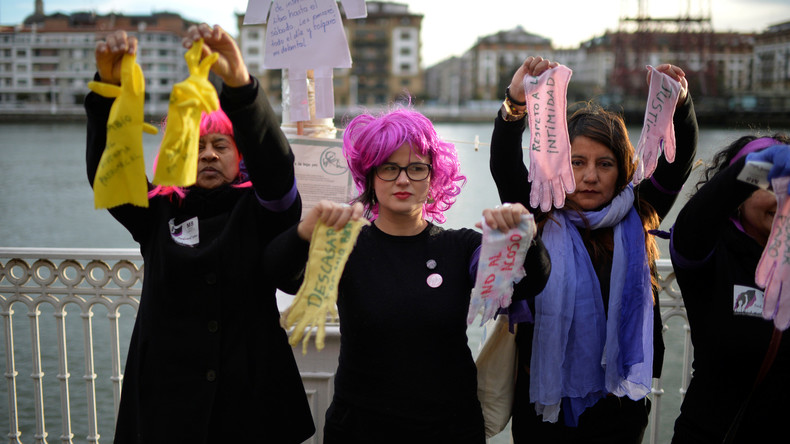 Marschieren gegen "Macho-Kultur": Landesweiter Frauenstreik in Spanien