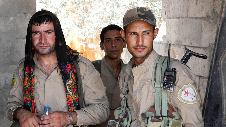 Zwischen den Fronten: "USA haben den Kurden nichts zu bieten, außer endlose und blutige Konflikte"