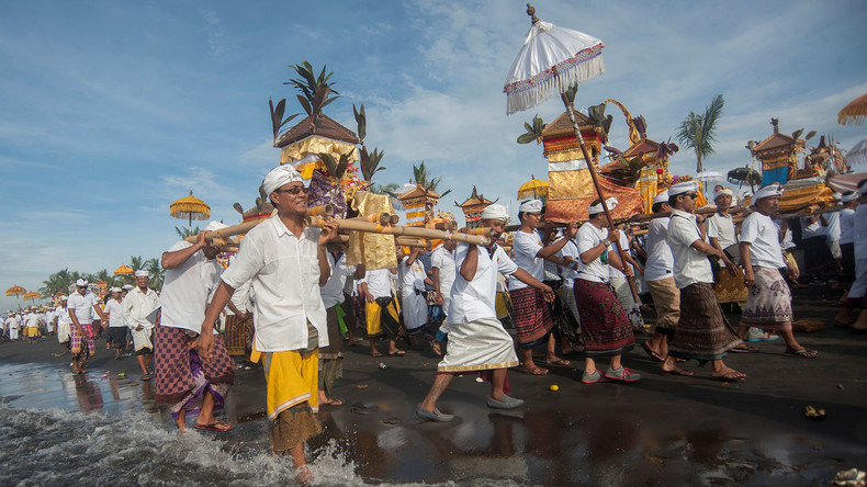 Tag der Stille: Bali schaltet aus religiösen Gründen mobiles Internet ab 