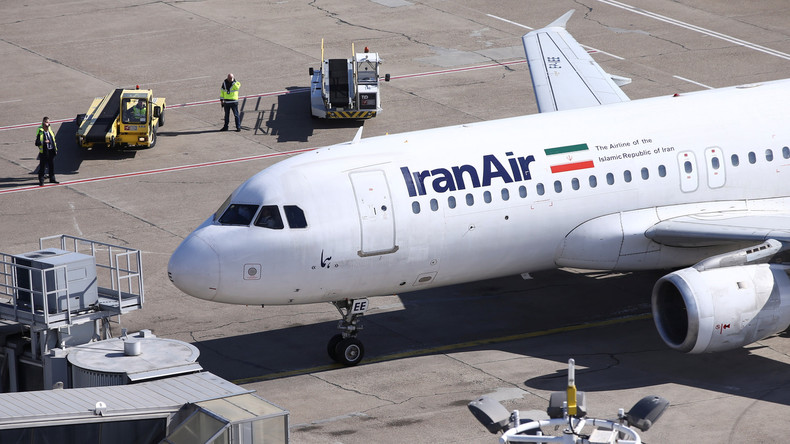Frauen ins Cockpit: Iranische nationale Fluggesellschaft stellt erstmals Pilotinnen ein