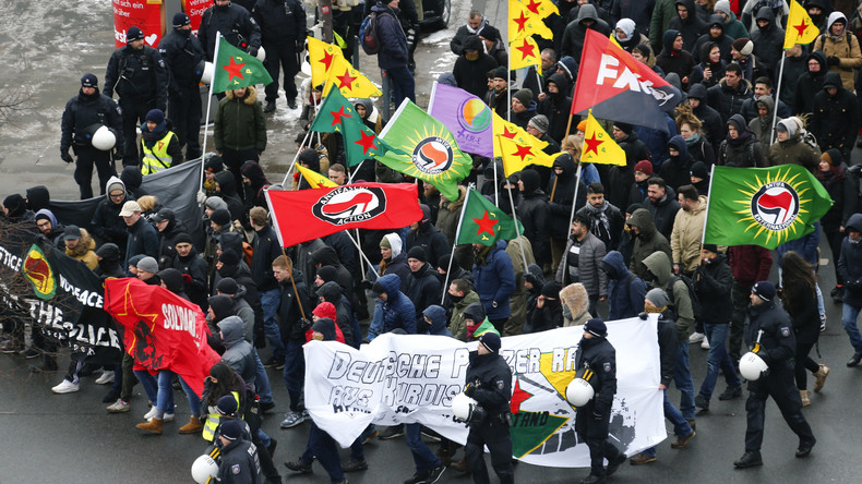 Tausende Kurden demonstrieren in Hannover gegen türkische Offensive in Syrien