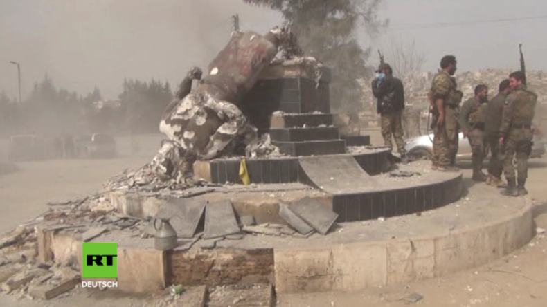 Afrin nach Einfall der FSA: Zielloses Geballer, Plünderungen und zerstörte kurdische Symbole 