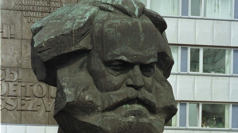 Karl-Marx-Ampel: Philosoph wird zu seinem 200. Geburtstag zum Ampelmännchen 