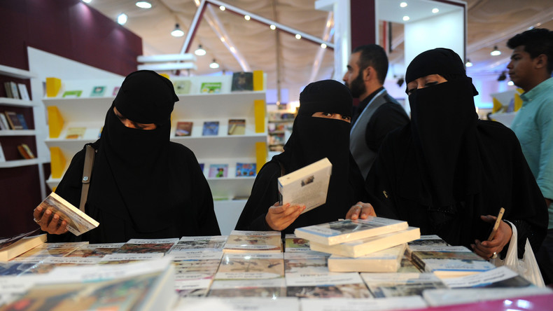 Saudischer Kronprinz: Frauen können selbst über ihre Kleidung entscheiden