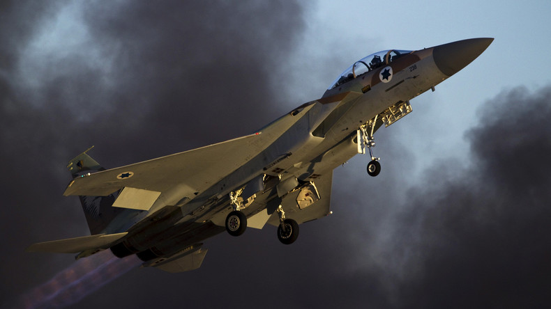 Israelische Luftwaffe greift Hamas-Militärgelände in Gazastreifen an