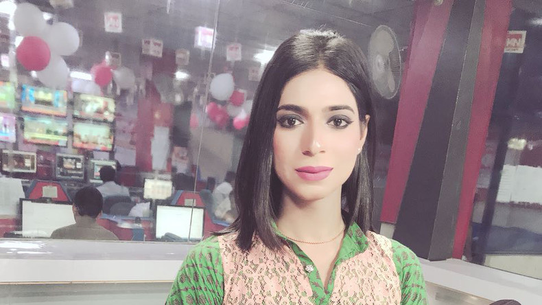 Von Catwalks zu Nachrichten: Landesweit erste Transgender-Person wird TV-Moderatorin in Pakistan