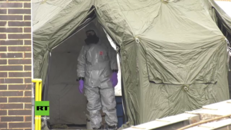 Großbritannien: Militär sichert Krankenwagen in Verbindung mit der Skripal-Vergiftung