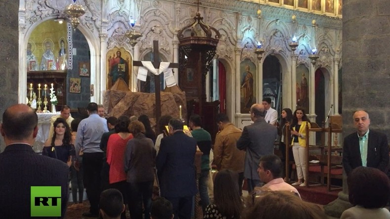 Ostern in Damaskus: Christen halten Gottesdienst in der Zeitoun-Kirche ab