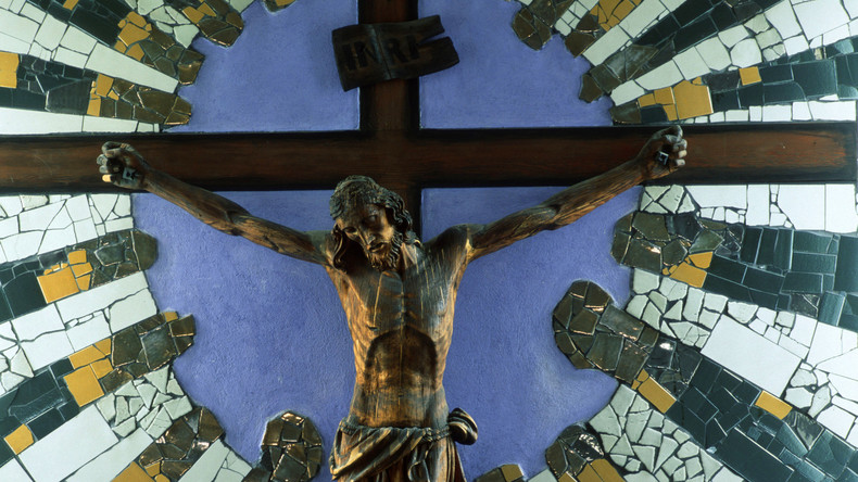 "Schockierend und zu gewaltsam": Facebook zensiert Beitrag mit Bild der Kreuzigung Christi