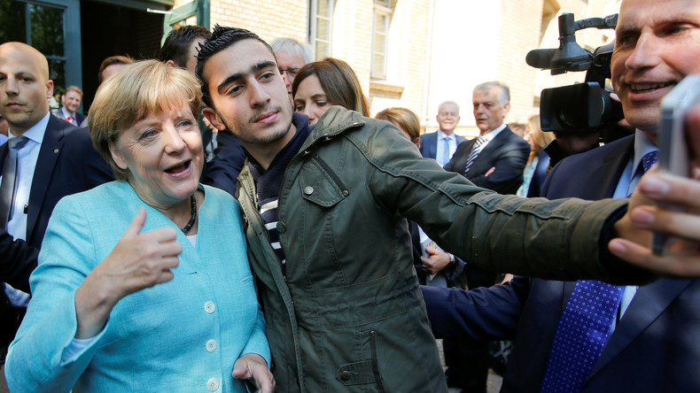 Selfie mit Merkel als Auslöser von Verleumdungen: Flüchtling erwägt neue Klage gegen Facebook