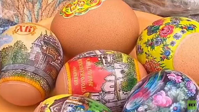 Ostern in Russland: Von der strengen Fastenzeit über gefärbte Eier bis zum Osterkuchen (Video)