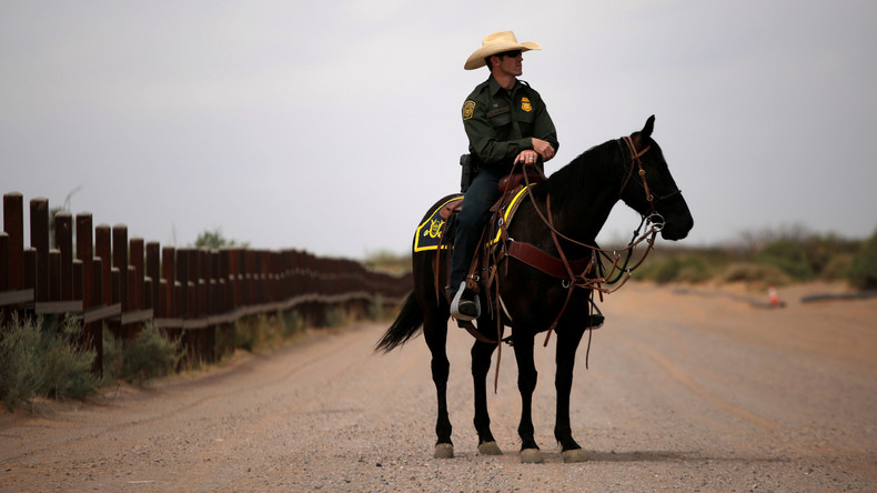 Weil er mexikanisch aussah: US-Grenzpolizei schob verletzten Mann über die Grenze