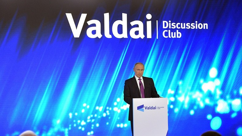 Russisch-chinesische Konferenz des internationalen Waldai-Klubs in Shanghai eröffnet