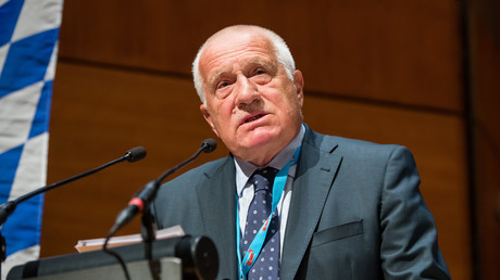 Tschechischer Ex-Präsident Klaus verurteilt Ausweisung von Diplomaten und Auslieferung eines Russen