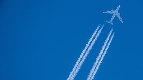 Im Stehen fliegen: Italienische Firma stellt Stehsitze für Flugzeuge vor