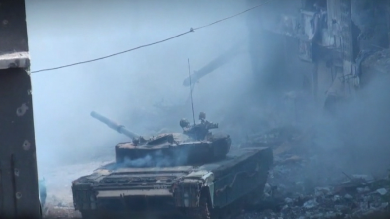 Finale Offensive im Süden der syrischen Hauptstadt: SAA macht letzter IS-Enklave den Garaus