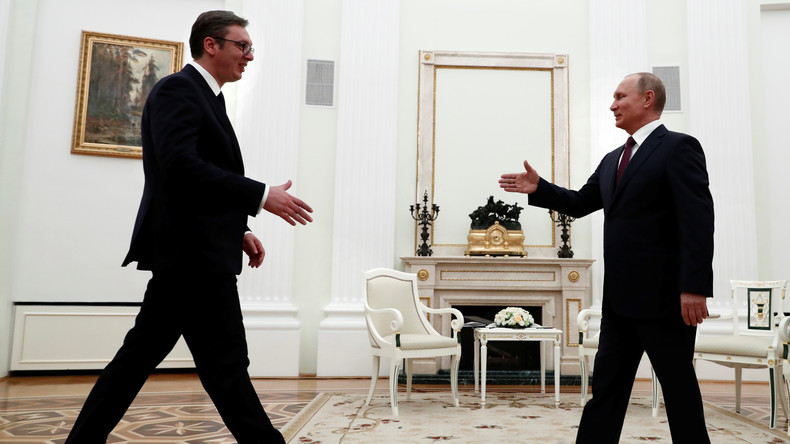 Serbiens Präsident Vucic in Türkei und Russland: Wirtschaftliche Beziehungen und Kosovo als Themen