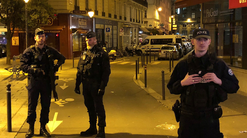 Zwei Frauen nach Terroranschlag in Paris festgenommen 
