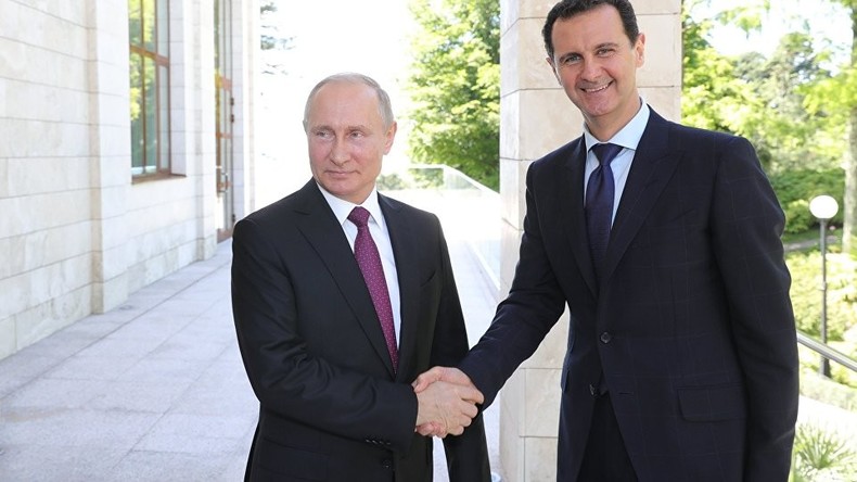 Präsidenten Putin und Assad führen "umfangreiche" Gespräche in Sotschi