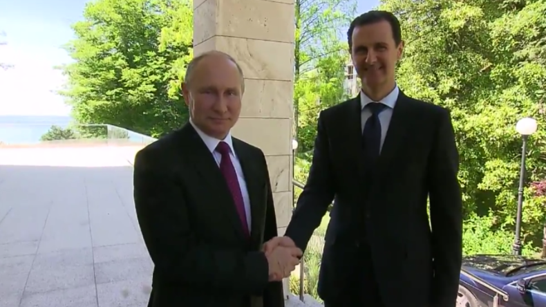Bahn frei für Hilfe und Frieden: Assad und Putin treffen überraschend in Sotschi zusammen