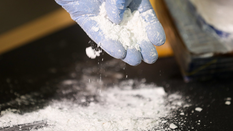 Engländerin versteckt bei Verkehrskontrolle Kokain im Mund - und stirbt an den Folgen