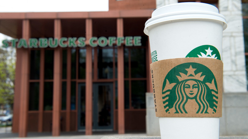 Nach Rassismus-Eklat: Starbucks ändert Richtlinien, jeder darf ohne Bestellung im Café sitzen