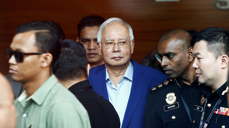 Malaysias Ex-Premier Najib wird wegen Korruptionsskandals verhört 