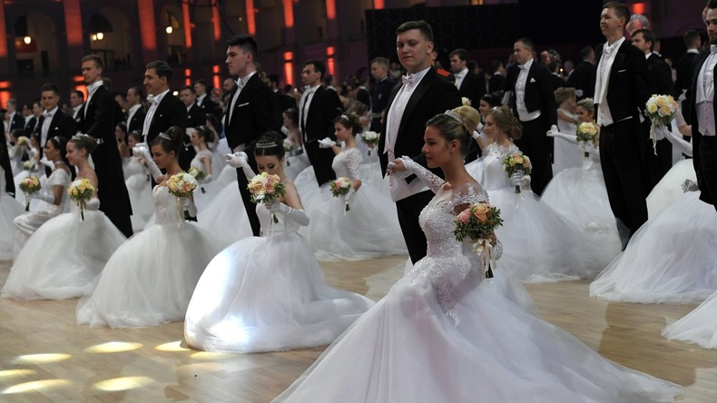 Glamour und Tanz: Der 15. Wiener Ball in Moskau