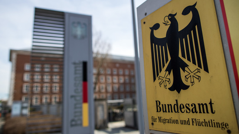 Bamf-Affäre: SPD verlangt Aufklärung auch von Kanzlerin Merkel 