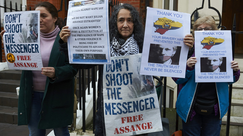 Max Blumenthal: USA haben kein Interesse an den Aussagen von Assange zur Russlandaffäre